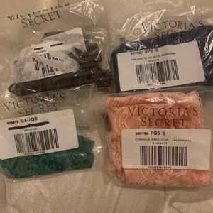 4 Victoria’s Secret Thongs Bundle Sz S/M